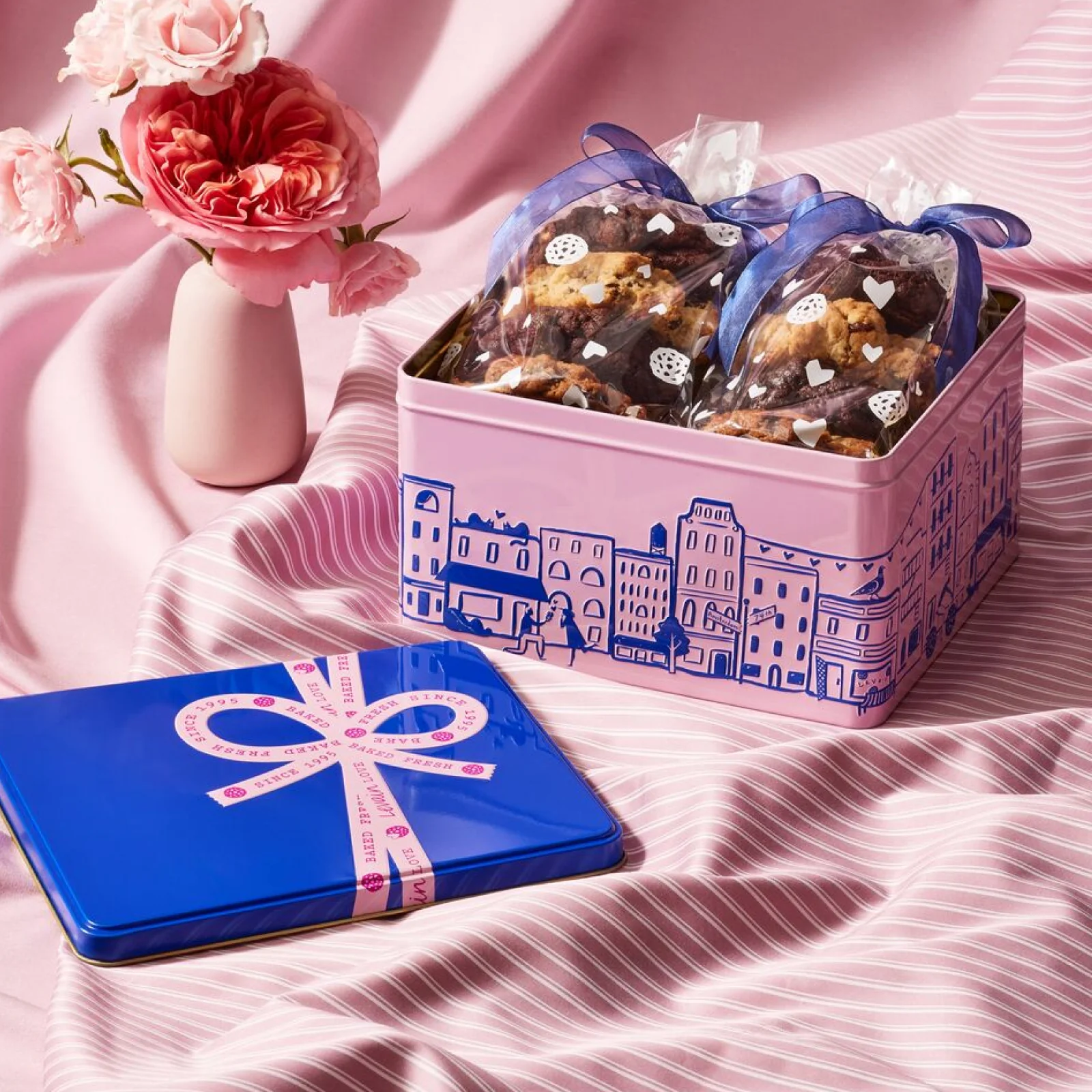 Share the Love Cookie Tin Bundle